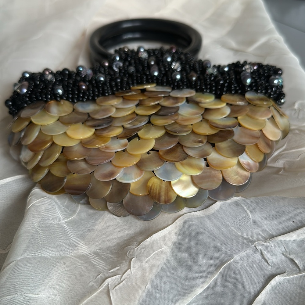 Stunning statement piece Mother of Pearl minaudière purse bag - Picture 16 of 17